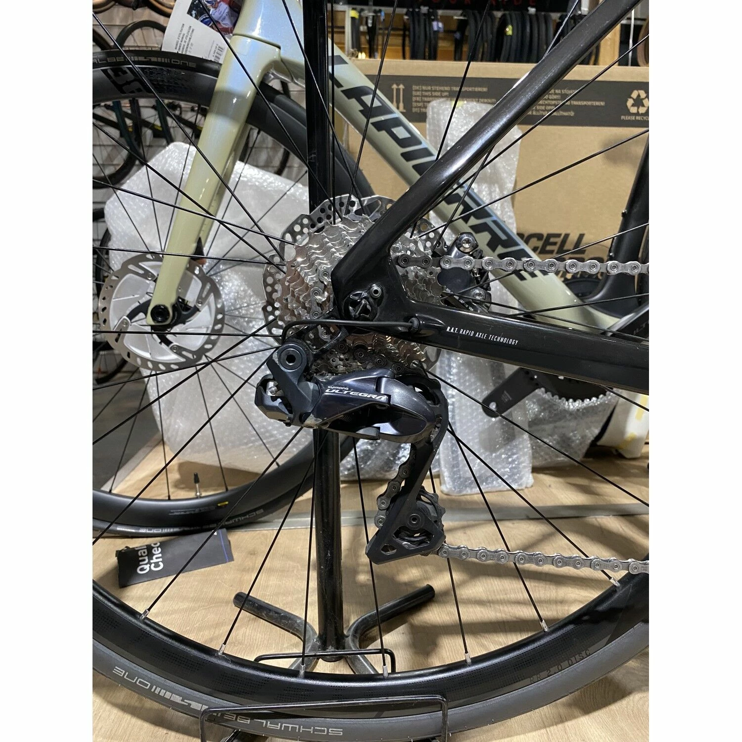 Vélo De Course Focus - 56 - 28" 7 Vélo De Course Focus - 56 - 28" – Image 5