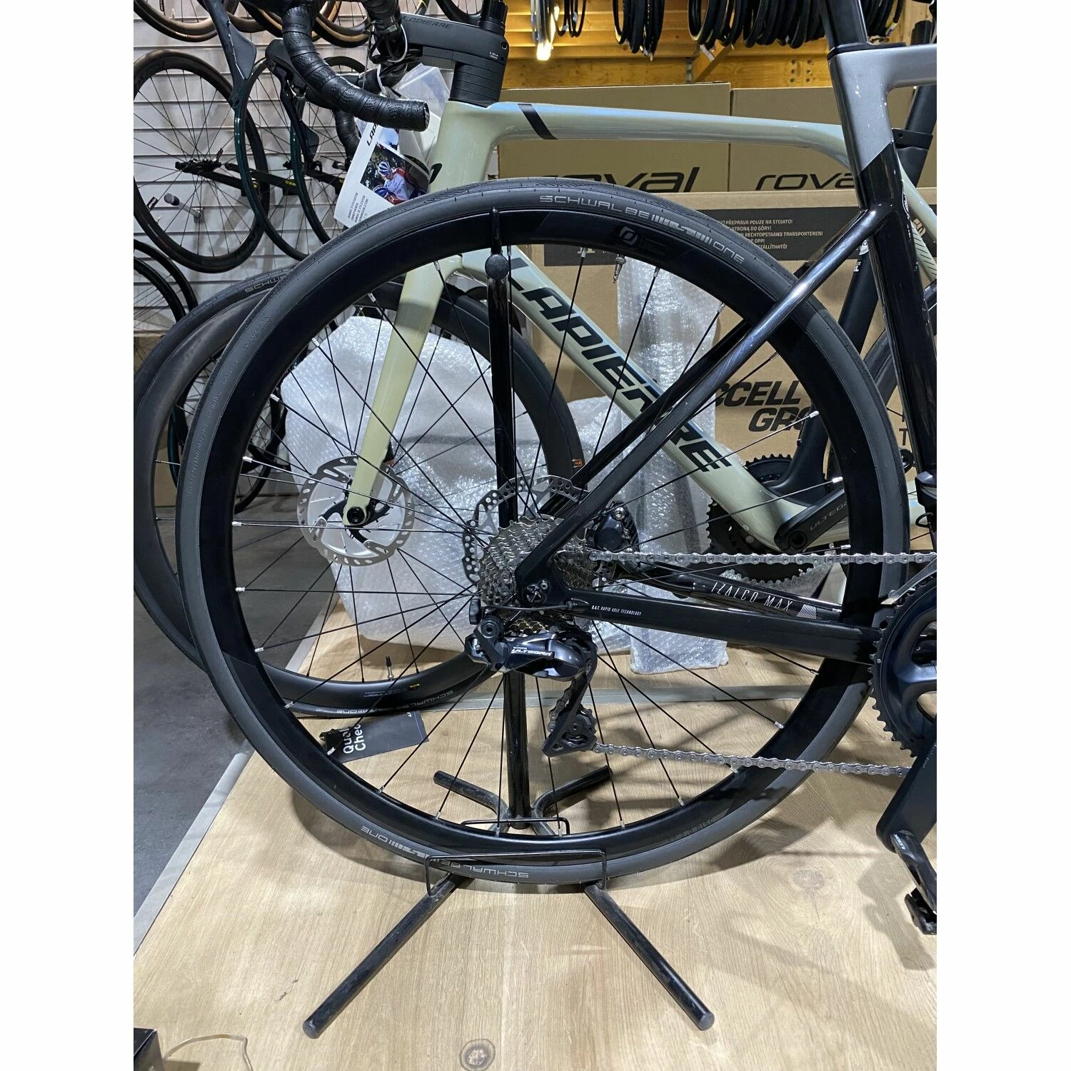 Vélo De Course Focus - 56 - 28" 8 Vélo De Course Focus - 56 - 28" – Image 6