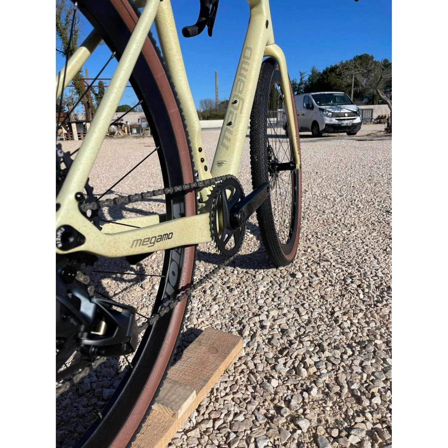 Vélo De Gravel Megamo - 54 8 Vélo De Gravel Megamo - 54 – Image 6